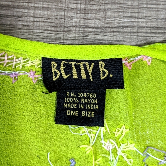 Beautiful Beaded Beach Cover Up - Picture 5 of 5